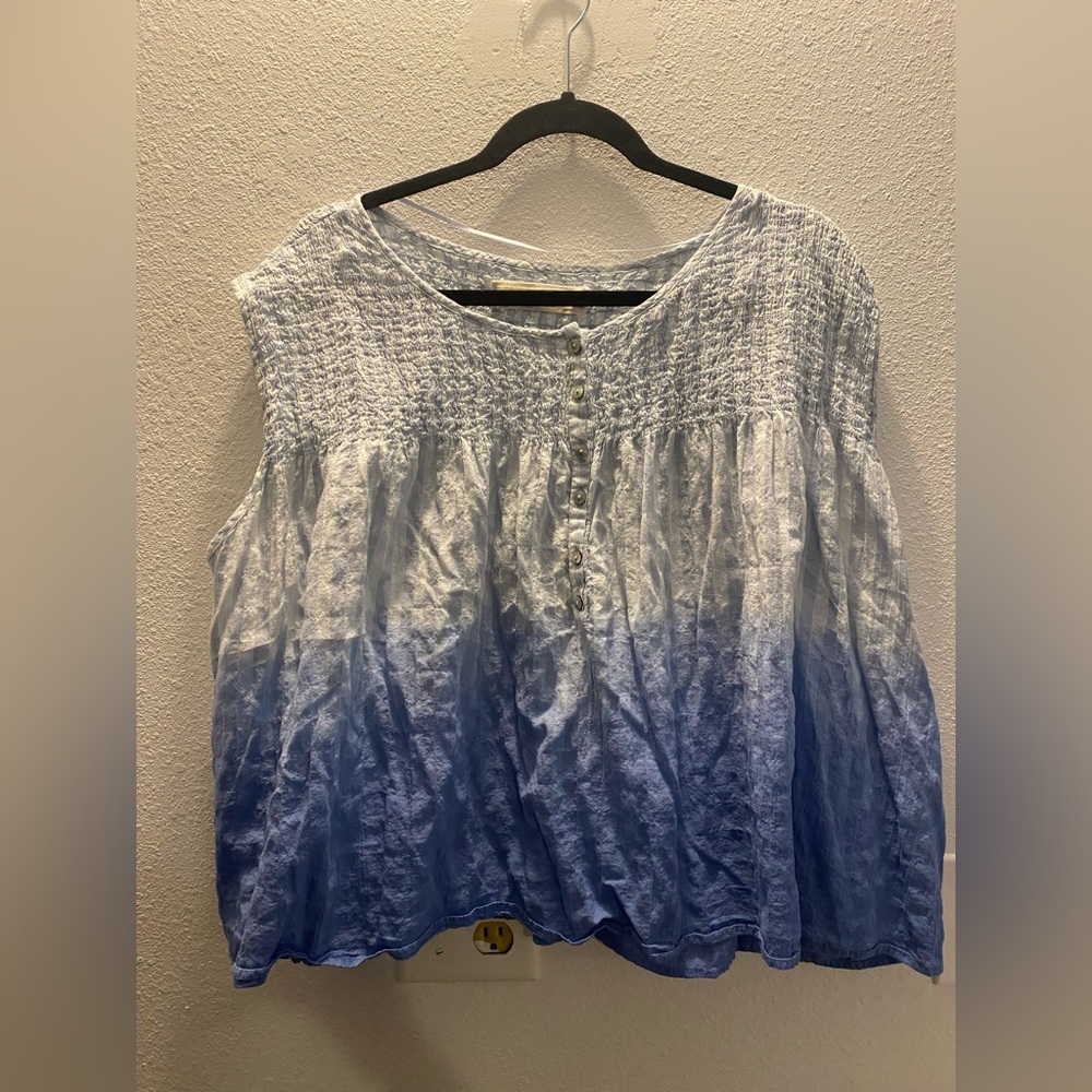 We The Free Blue and White Ombre Blouse‎ Size Large